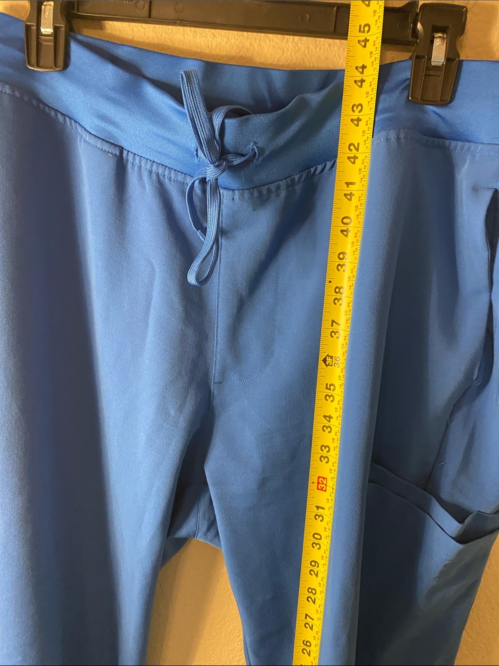 Mandala Men's V-Neck Scrub Set in Royal Blue - Picture 15 of 16